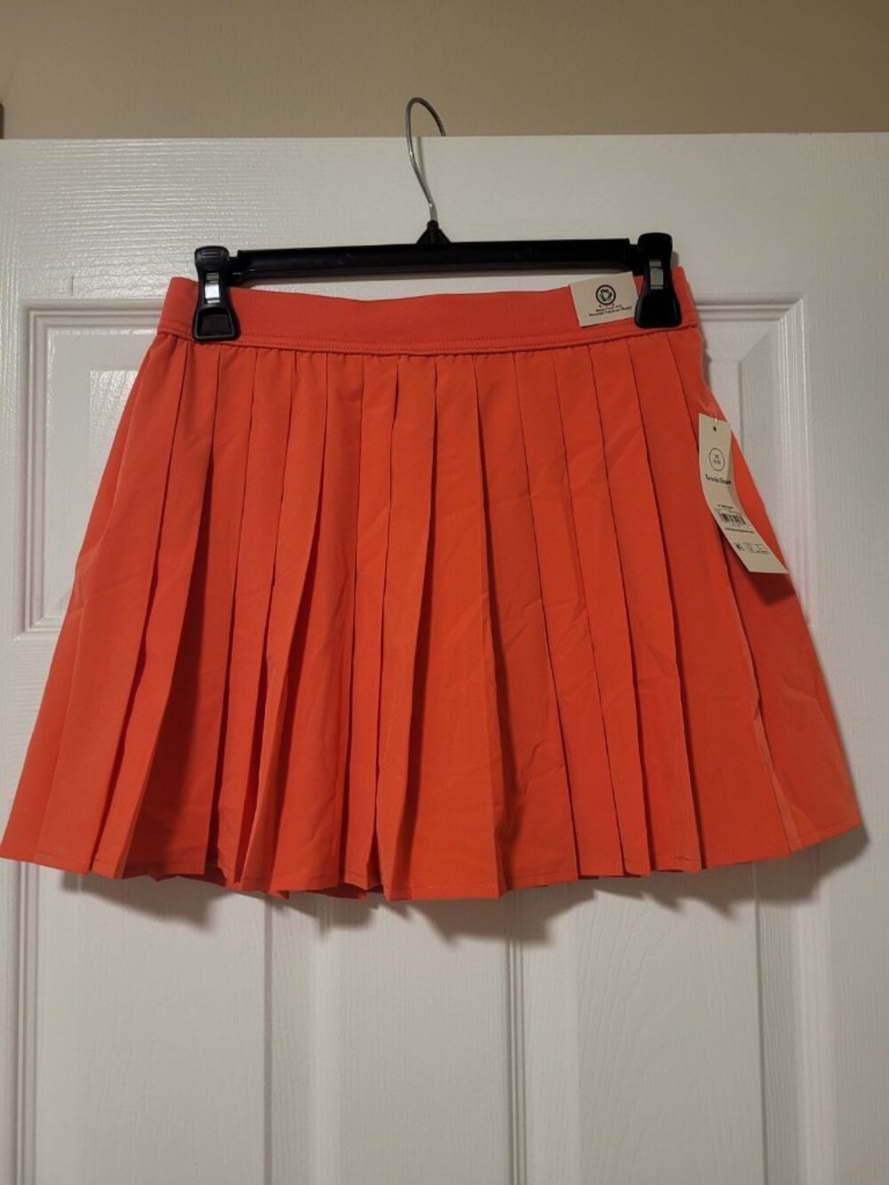NWT Womenβs Tennis Skort XS Salmon Pink